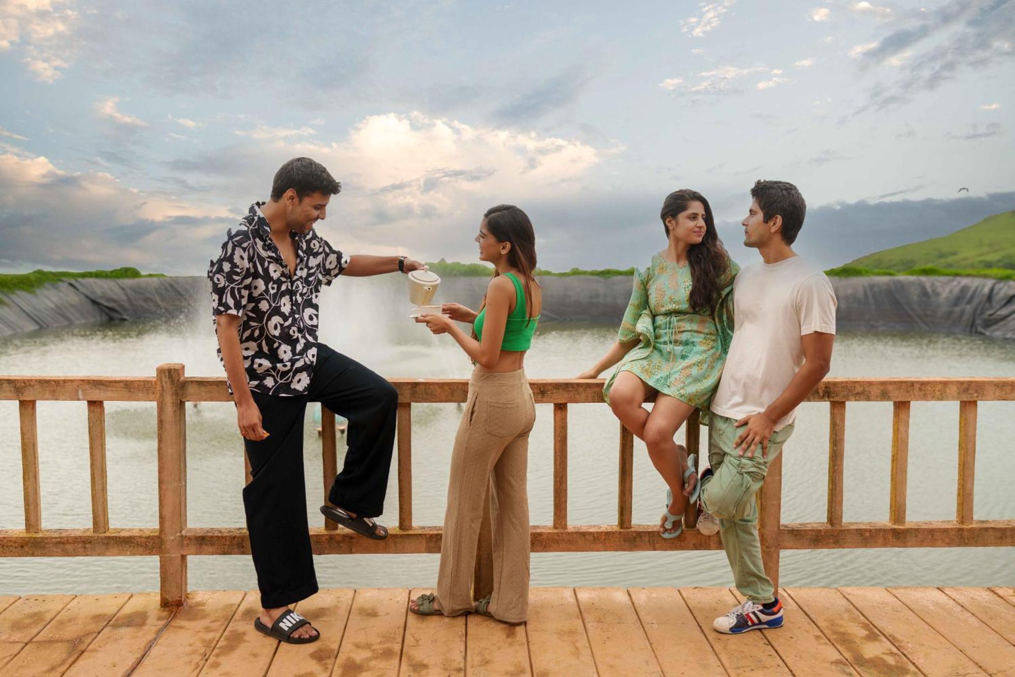 Ama & Trails Cliffs Edge Sangrun, Khadakvasla Villa *